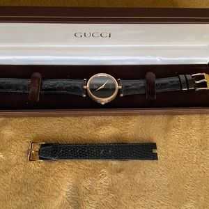 Gucci watch (unisex)